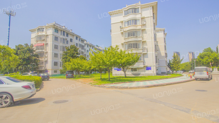 东洲眺雨苑外景图