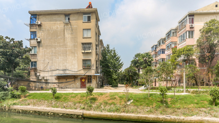 易家桥新村外景图