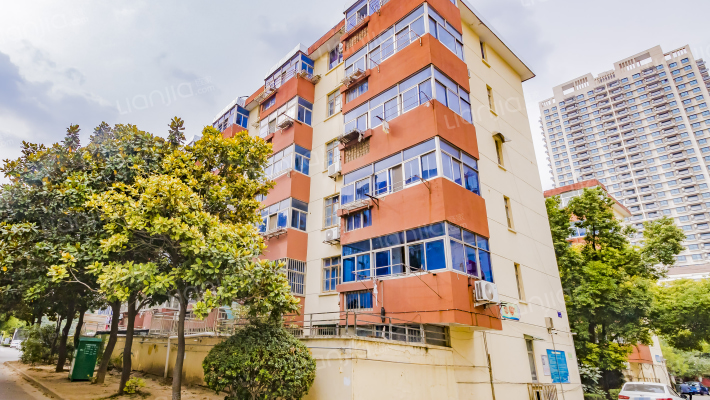 華能小區外景图