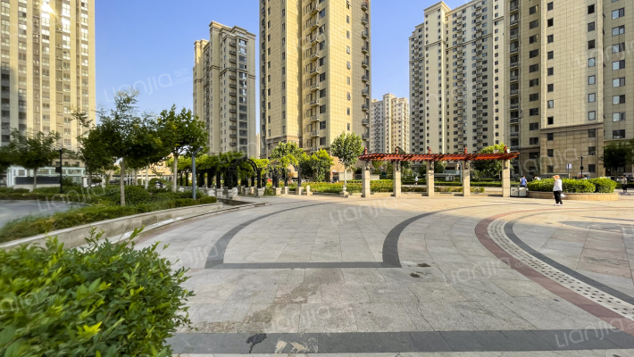 尚品馨界外景图