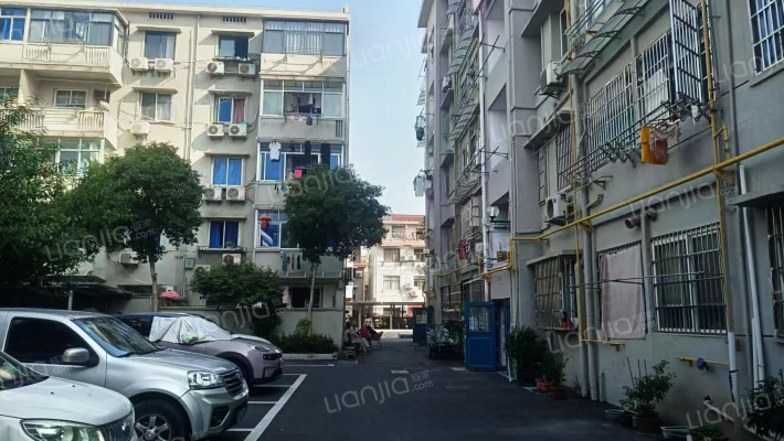 化工厂生活小区外景图