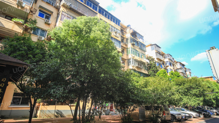 江纤美庭外景图