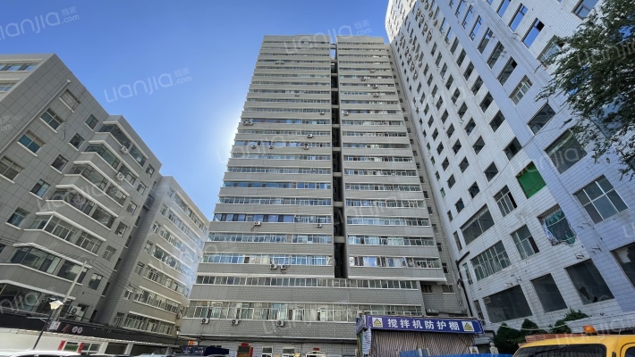 农垦大厦外景图