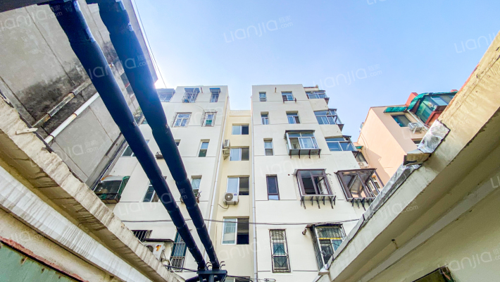 虎山小区147号外景图