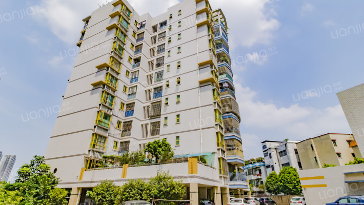 银湾公寓外景图