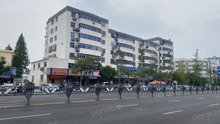 宇虹房地产AB楼外景图