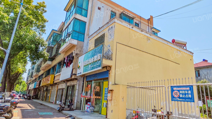 秀亭商业街外景图