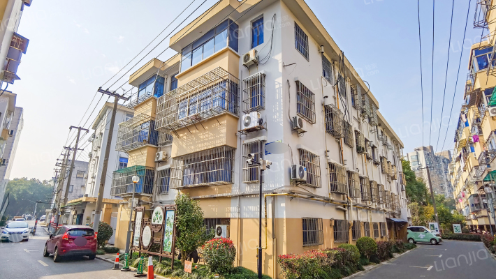 新华西村外景图