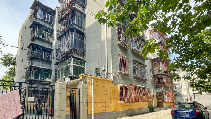 南坊巷工行家属院外景图