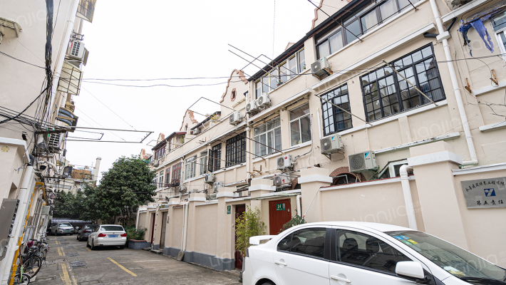 淡水小区外景图