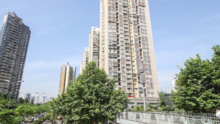 华彩俊豪外景图