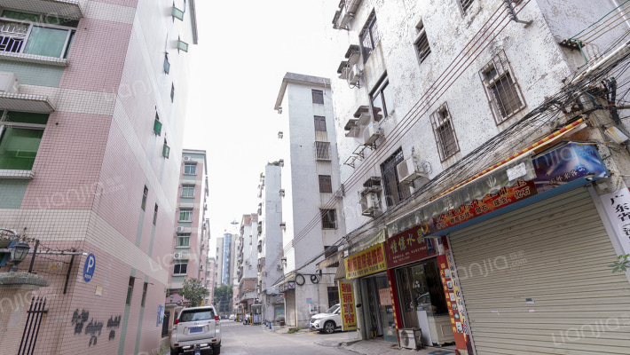 龙基花园外景图