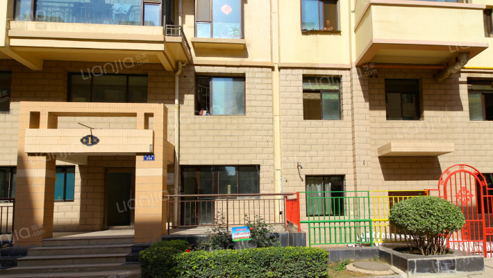 兰州磁性电器厂家属院外景图