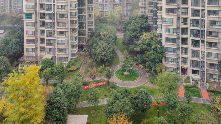 御锦城原香外景图