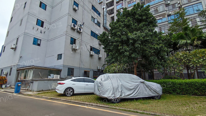 白龙公寓外景图