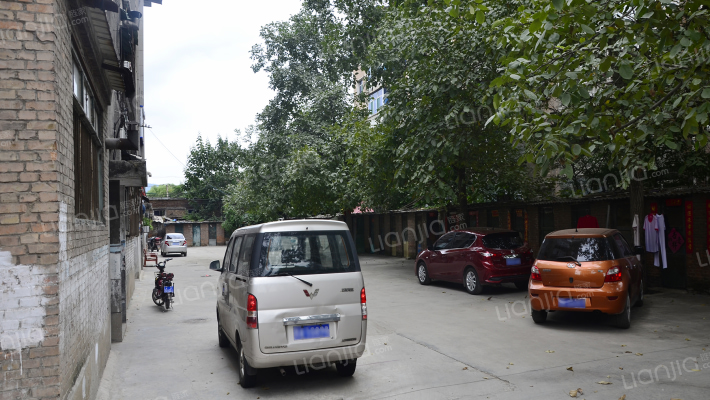 太钢医院宿舍外景图