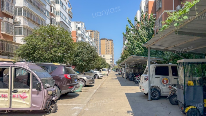 滨河家园外景图
