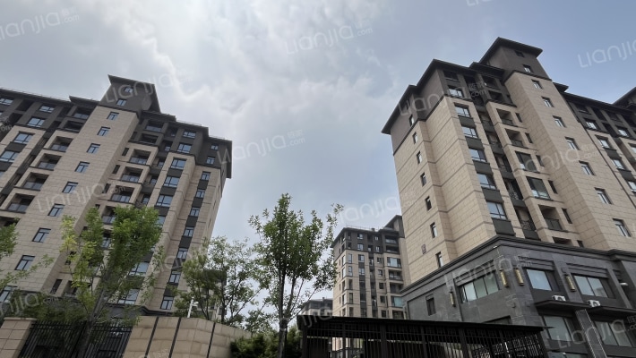 皇骐怡云水岸外景图