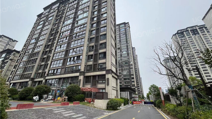 荣润晨熙府外景图