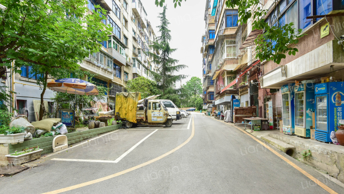 红阳小区外景图
