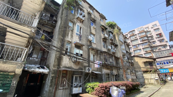 武珞路二巷2号外景图