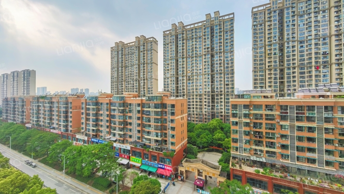 观山名筑北区外景图