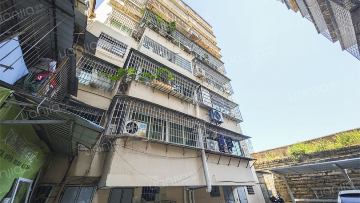 华杏公寓外景图