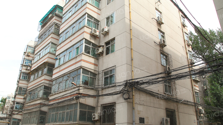 十亩园东街外景图