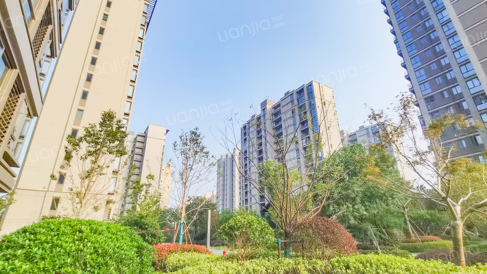 荣安林语湖院外景图