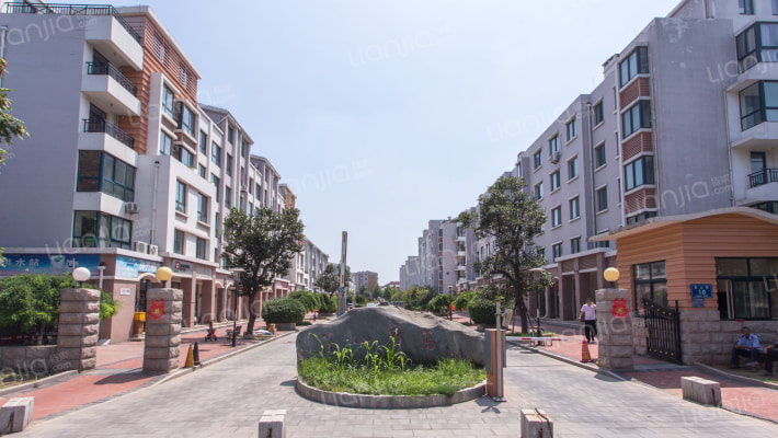 花山府第外景图