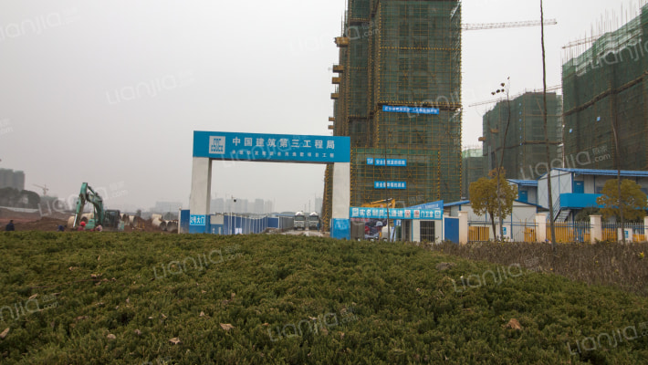 华发中城中央公园外景图