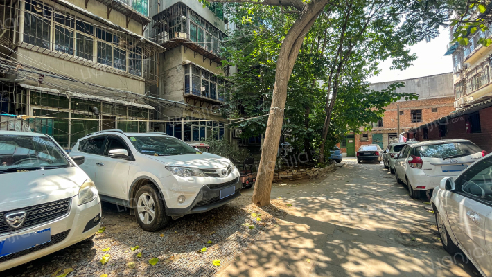 伍道什字东街102外景图