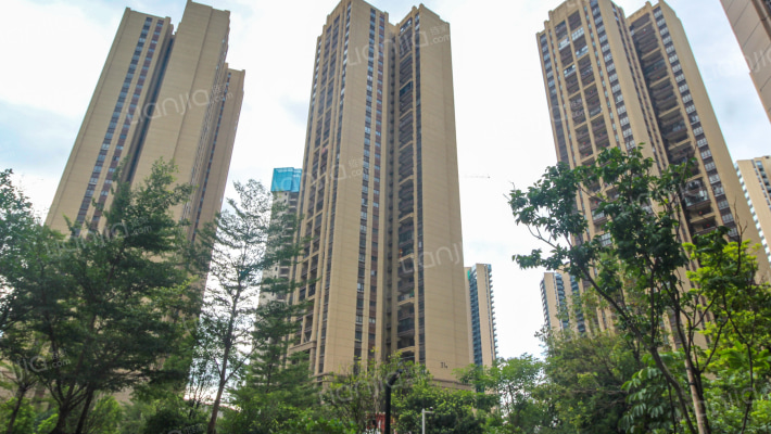 卓越蔚蓝海岸七期外景图