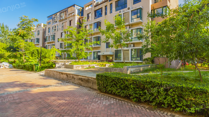 和平丽景外景图