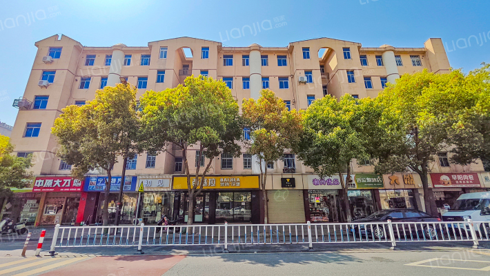 叶新路350弄外景图