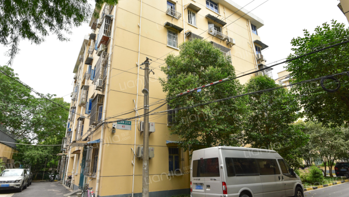 莘松九村外景图