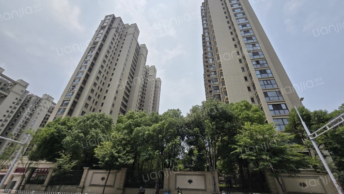 中海玄武公馆A区外景图