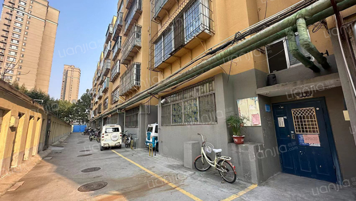 自来水宿舍外景图