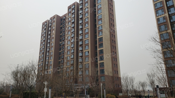 高远旭东城外景图