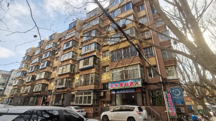 34中自学巷外景图