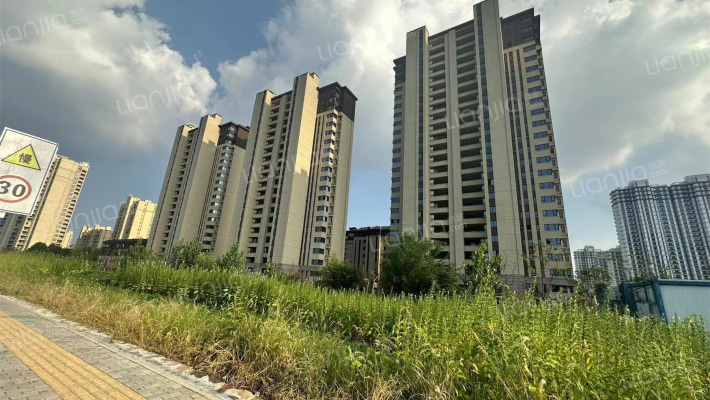 湖山一品外景图