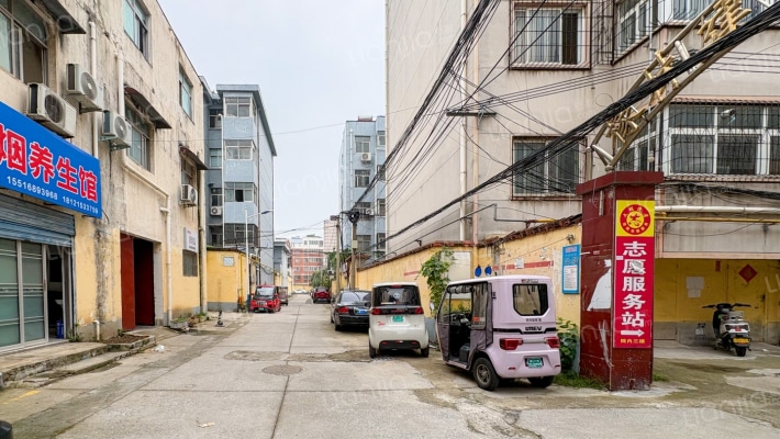 橡林建筑公司家属院外景图