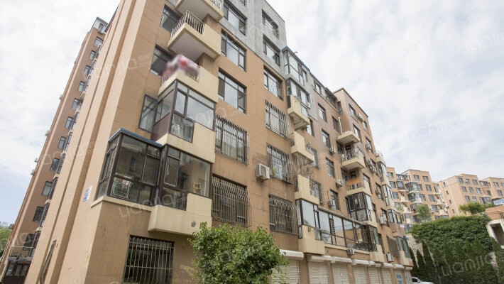 西郊棠梨园外景图