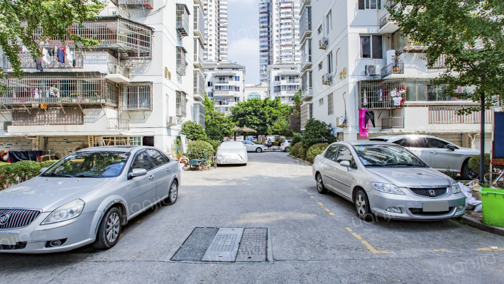 河田小区外景图