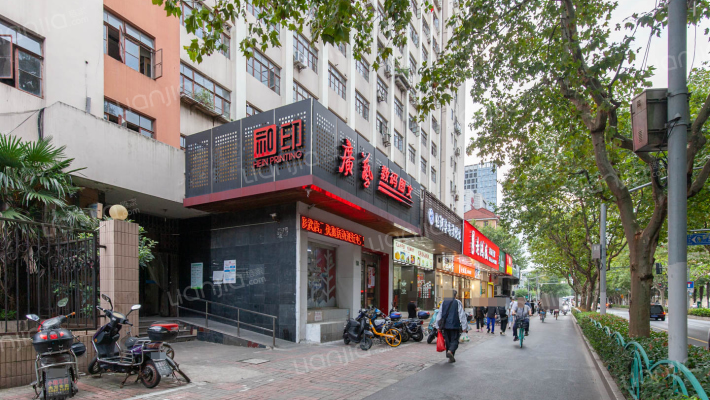 彰武大楼外景图