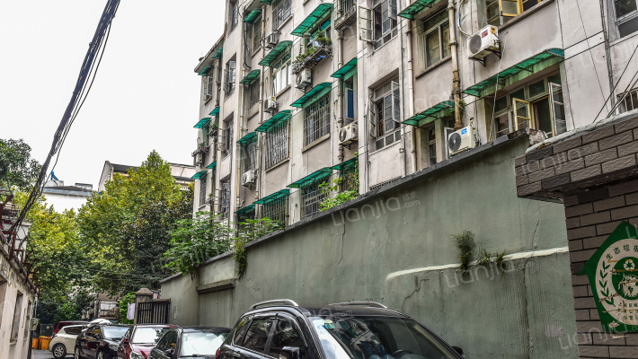 大东山弄外景图