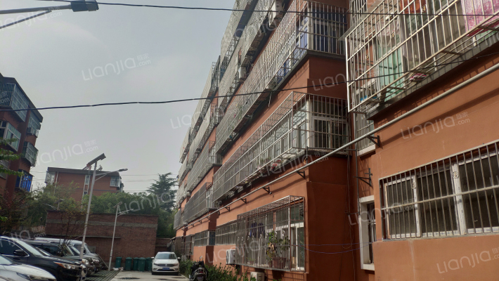 青年南街开发住宅三区外景图