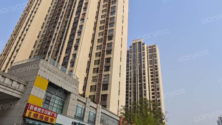 万达广场B2北区外景图