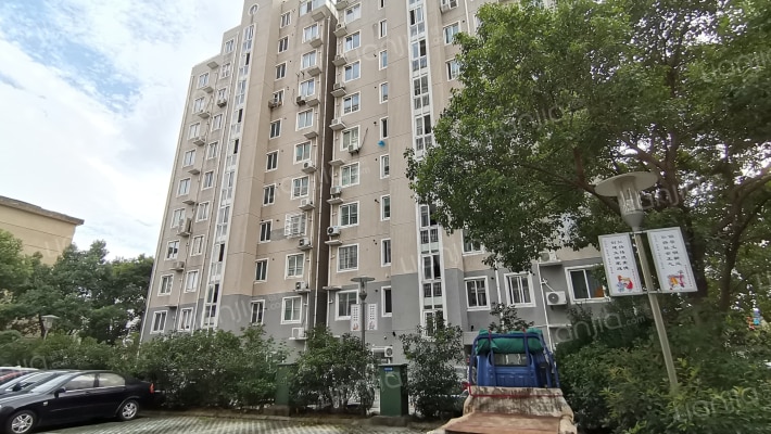 东辰公寓外景图