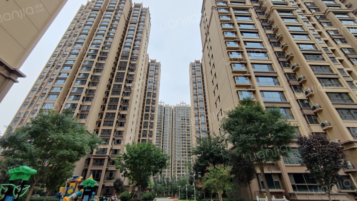 雁滩亚泉湾外景图